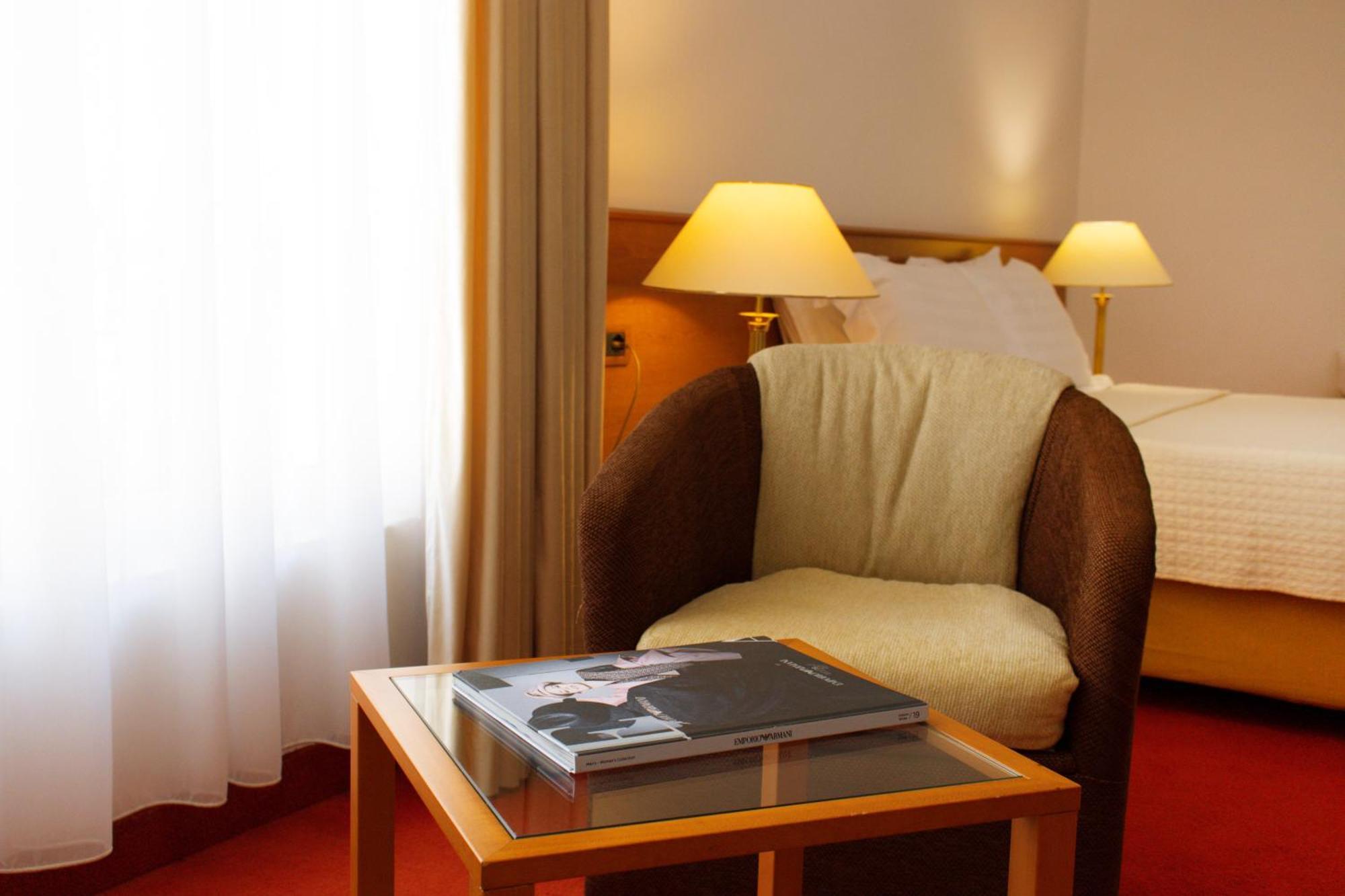 Chateau Linza Resort Тирана Екстериор снимка