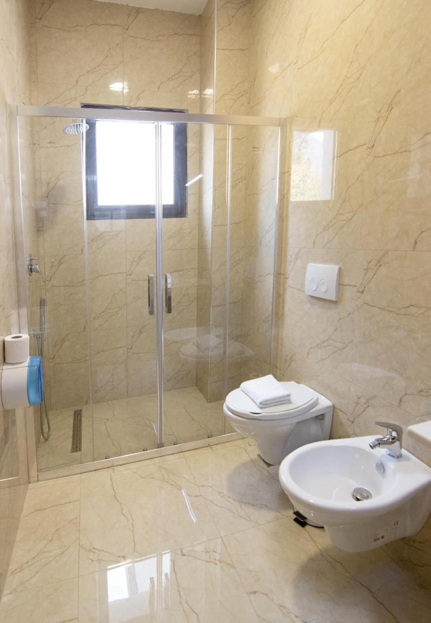 Chateau Linza Resort Тирана Екстериор снимка